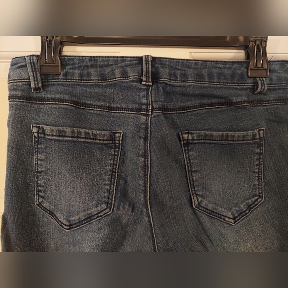 d. Jeans Size 6 - Picture 8 of 9